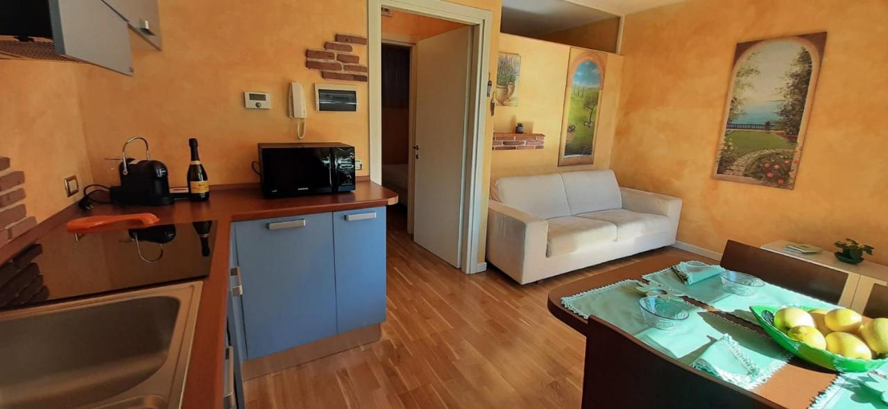 Holiday House Sole Salo Exterior photo